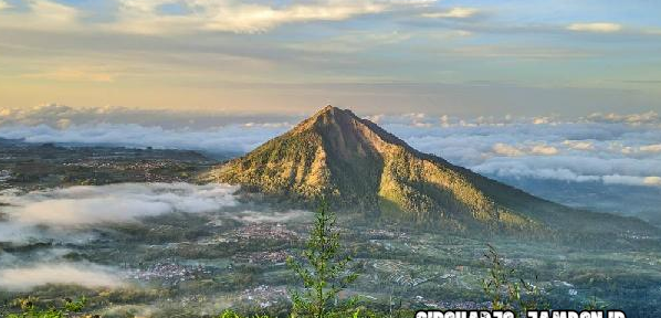6 Fakta Menarik Gunung Andong